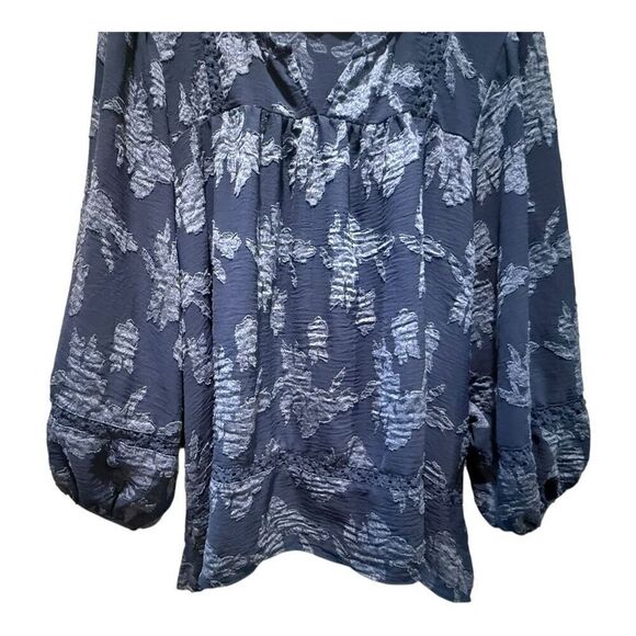 Maurices Blue Floral Peasant Top Size 3X Crochet Career Boho - Picture 9 of 12